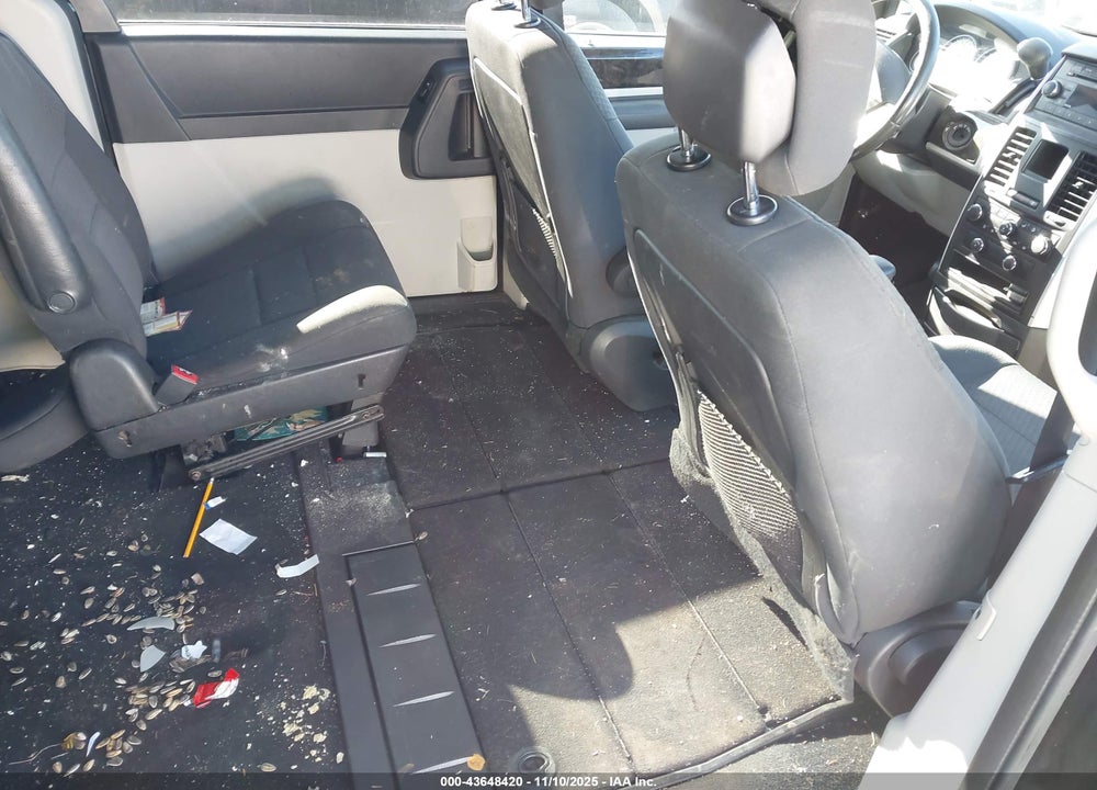 2010 DODGE GRAND CARAVAN SXT VIN: 2D4RN5D17AR314537