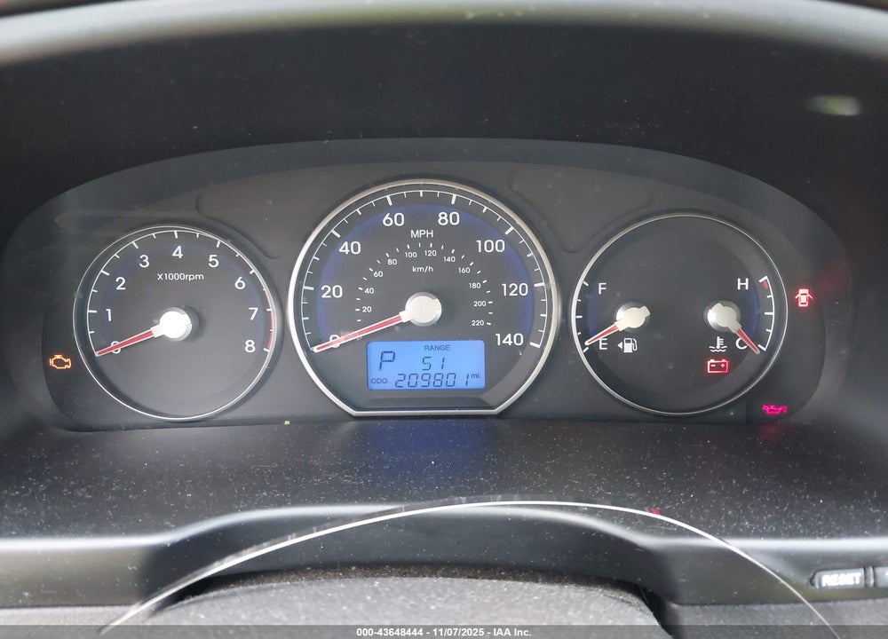 2010 HYUNDAI SANTA FE GLS VIN: 5NMSG3AB8AH383824