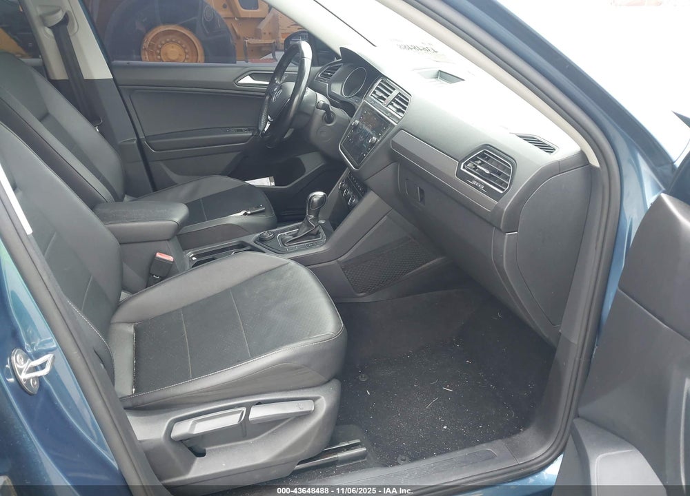 2019 VOLKSWAGEN TIGUAN 2.0T SE/2.0T SEL/2.0T SEL R-LINE/2.0T SEL R-LINE BLACK VIN: 3VV2B7AX6KM135430