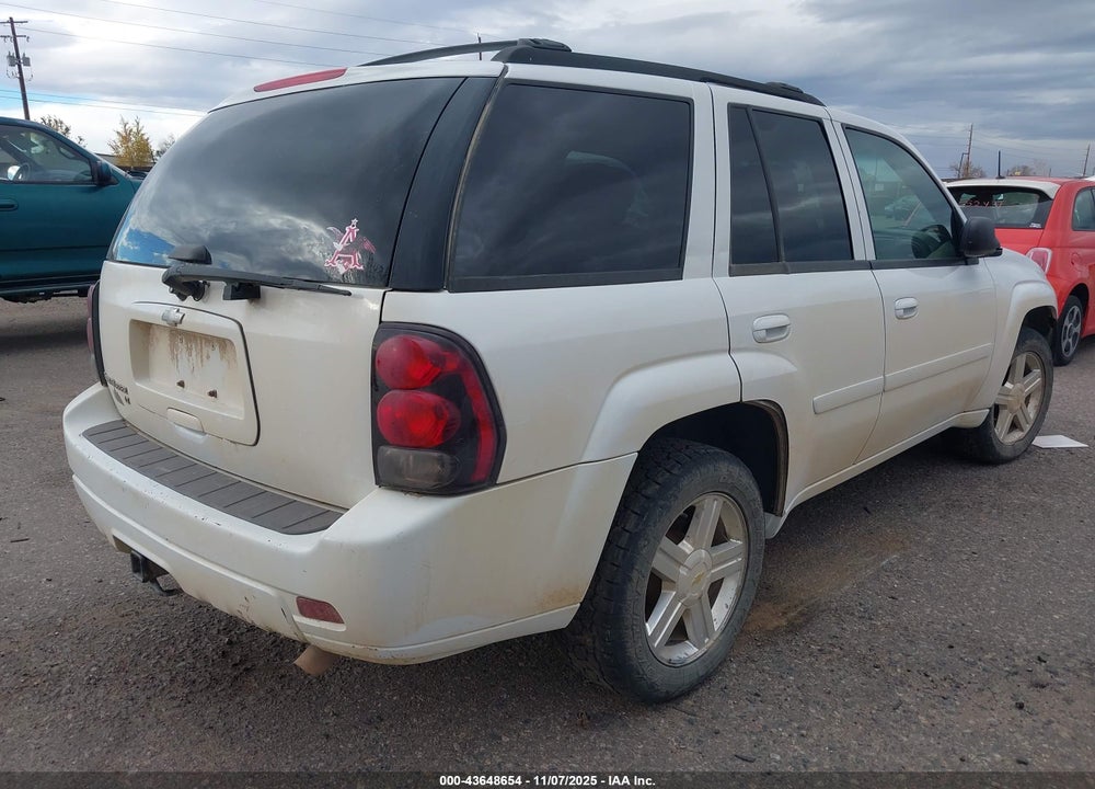 2008 CHEVROLET TRAILBLAZER LT VIN: 1GNDT13S382261545
