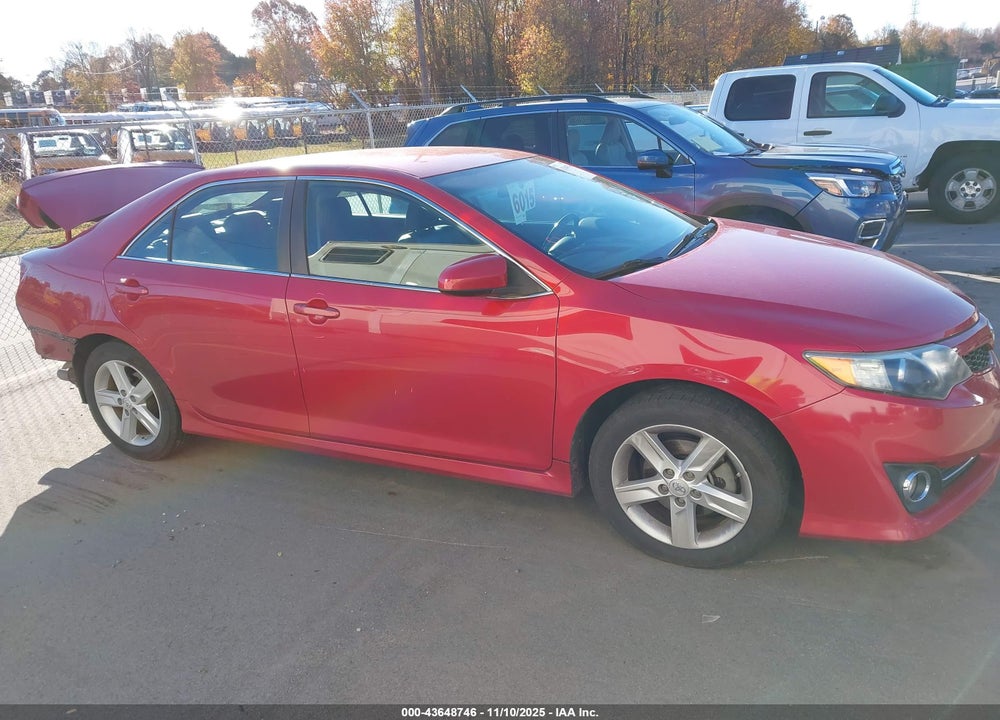 2014 TOYOTA CAMRY SE VIN: 4T1BF1FKXEU805019