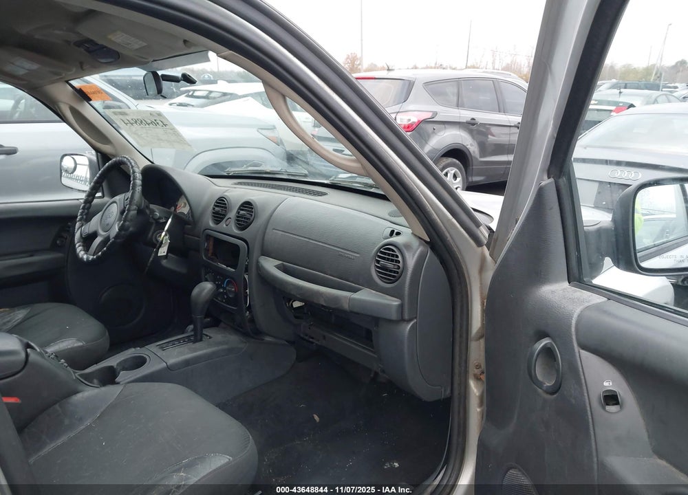2004 JEEP LIBERTY RENEGADE VIN: 1J4GL38K04W208213