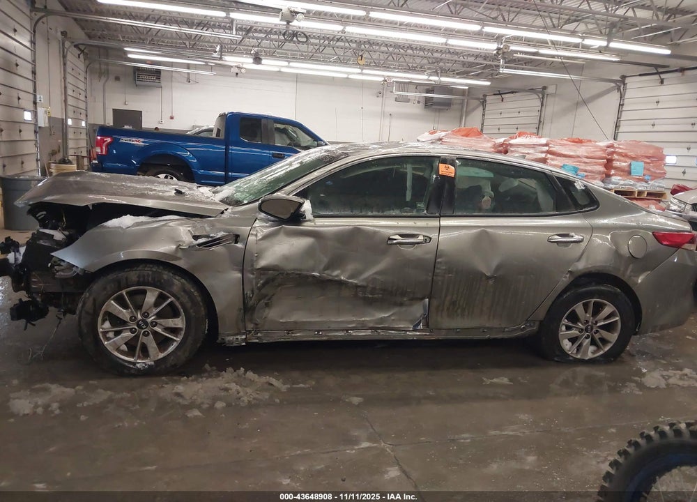 2016 KIA OPTIMA LX VIN: 5XXGT4L30GG109490