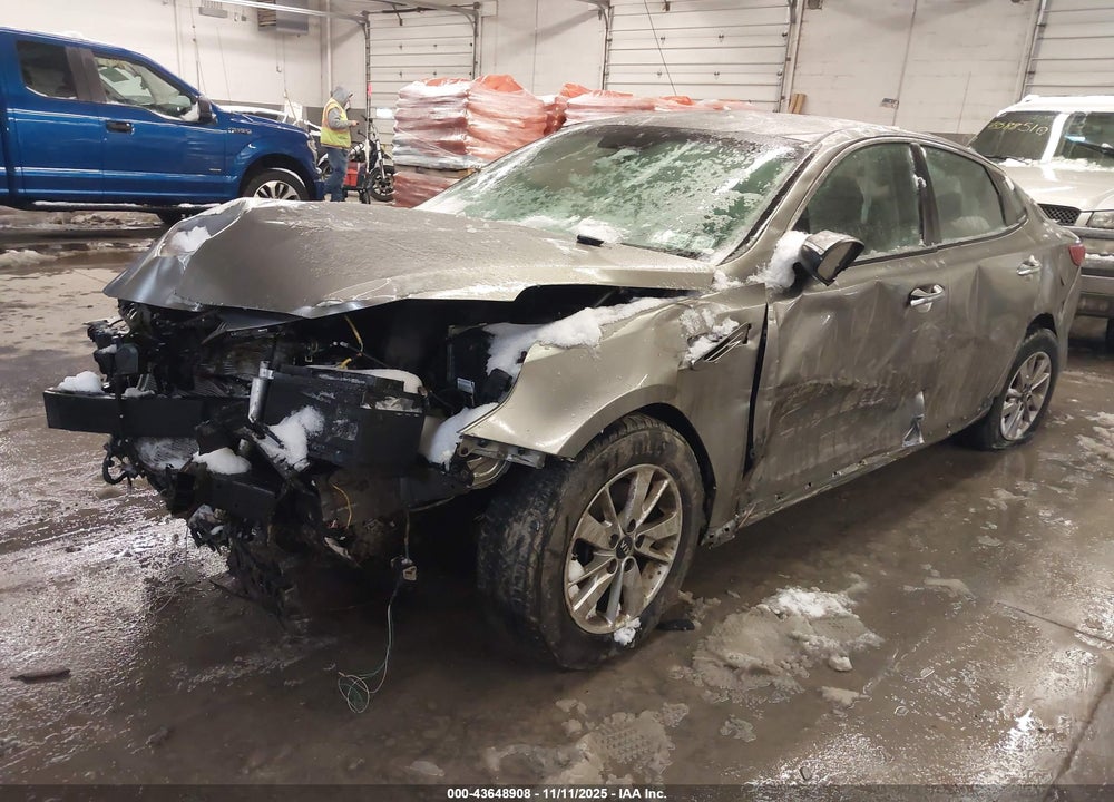 2016 KIA OPTIMA LX VIN: 5XXGT4L30GG109490