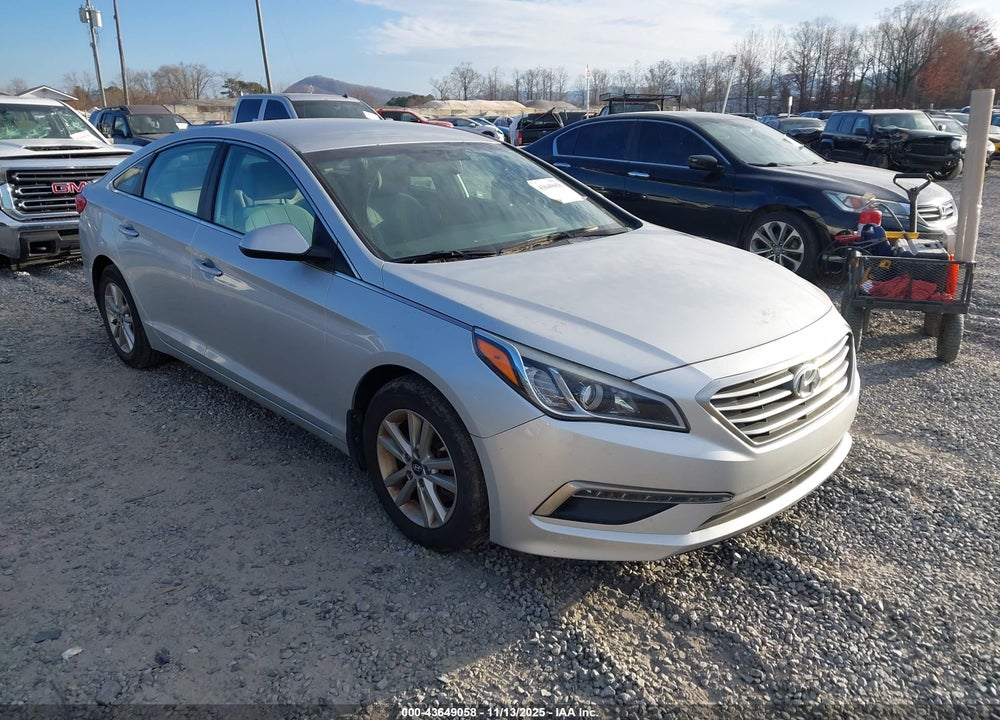 2015 HYUNDAI SONATA SE VIN: 5NPE24AF9FH248852