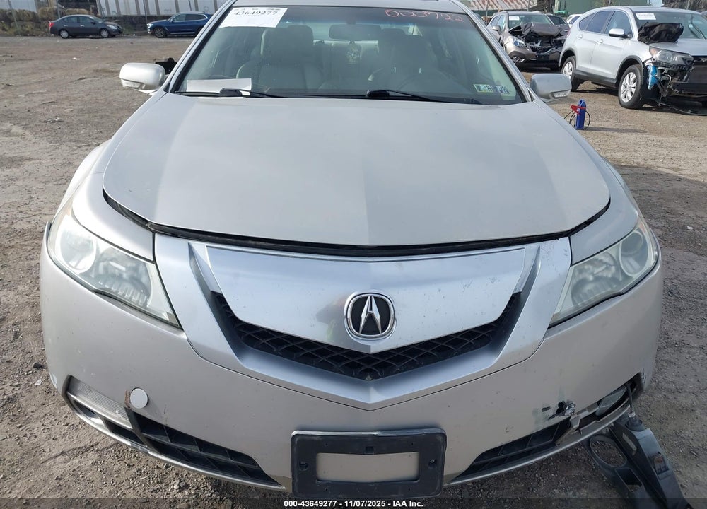 2011 ACURA TL 3.7 VIN: 19UUA9F20BA000722