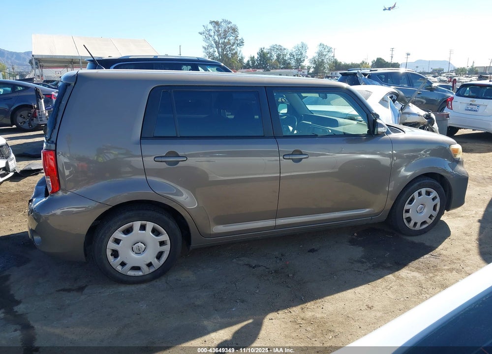 2014 SCION XB VIN: JTLZE4FE1EJ062046
