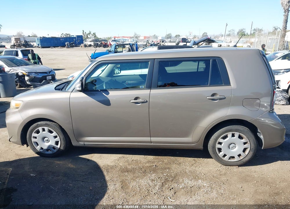 2014 SCION XB VIN: JTLZE4FE1EJ062046