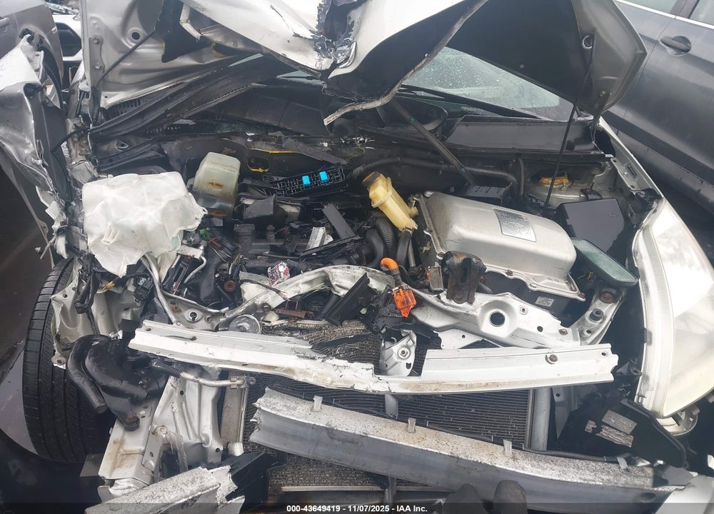 2004 TOYOTA PRIUS VIN: JTDKB20U040056110