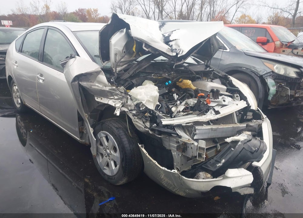 2004 TOYOTA PRIUS VIN: JTDKB20U040056110