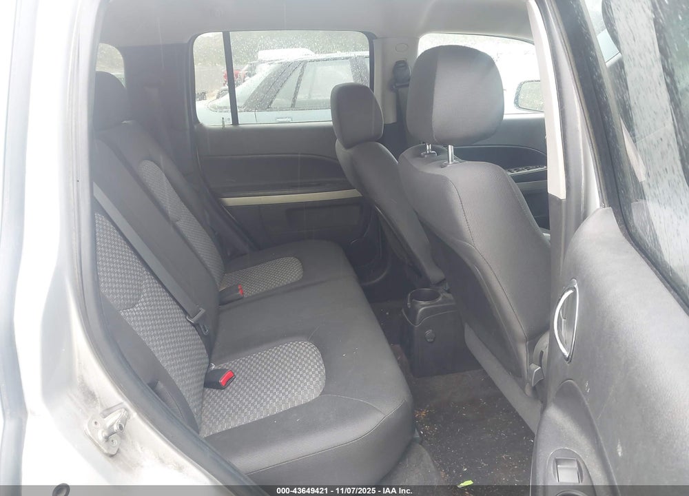 2011 CHEVROLET HHR VIN: 3GNBABFW2BS522967