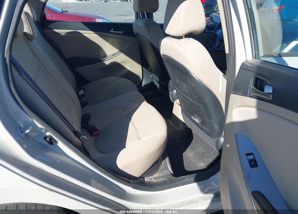 2016 HYUNDAI ACCENT SE VIN: KMHCT4AE1GU078601