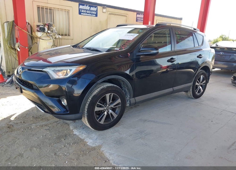2016 TOYOTA RAV4 XLE VIN: 2T3RFREV2GW478036