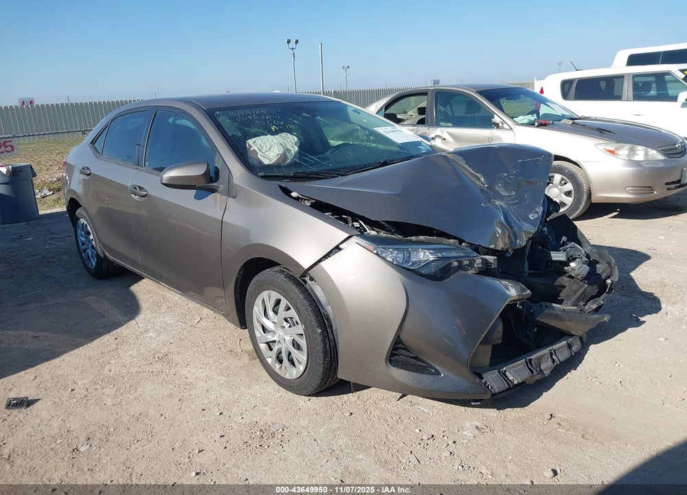 2017 TOYOTA COROLLA LE VIN: 5YFBURHE7HP600369