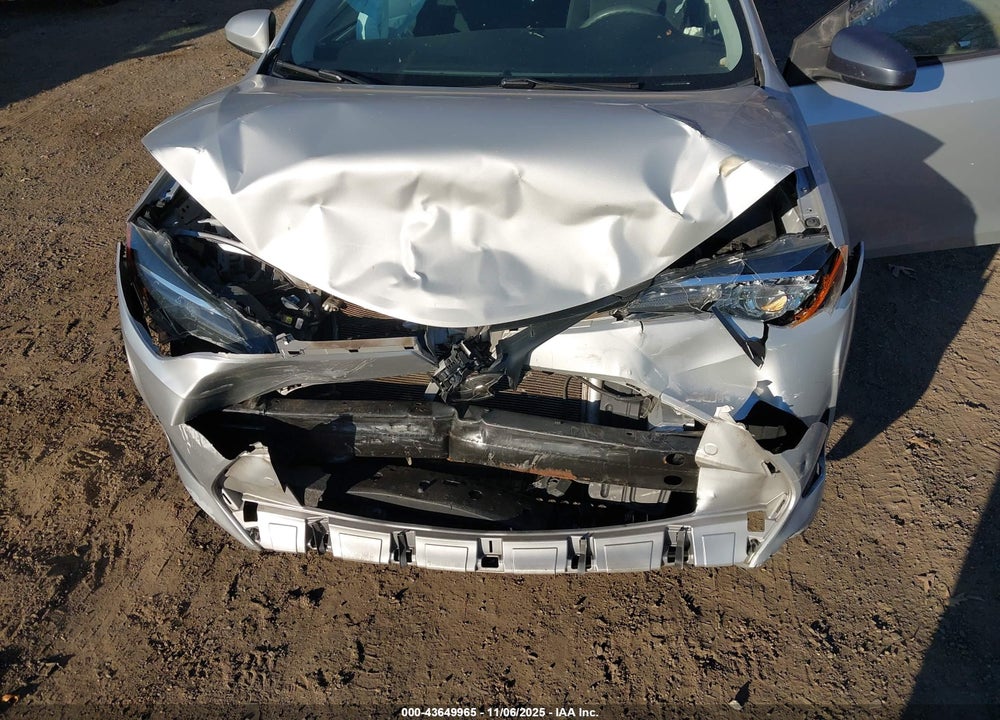 2019 TOYOTA COROLLA LE VIN: 2T1BURHE3KC241660