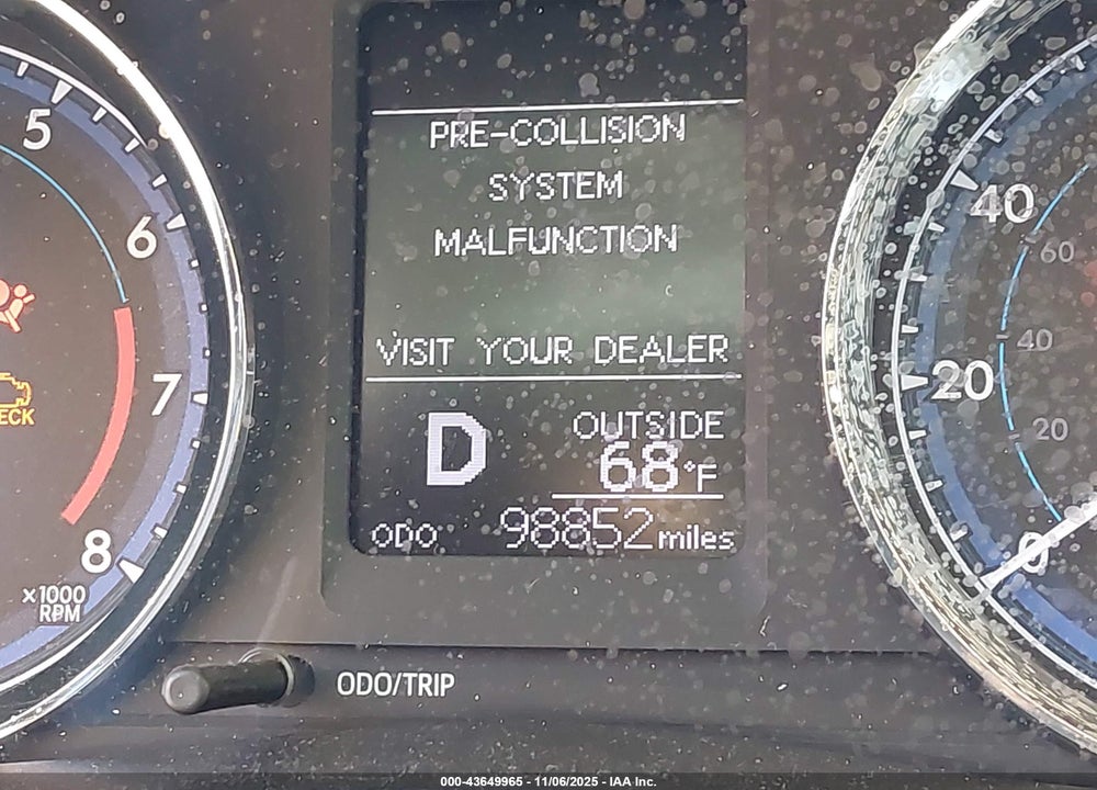 2019 TOYOTA COROLLA LE VIN: 2T1BURHE3KC241660