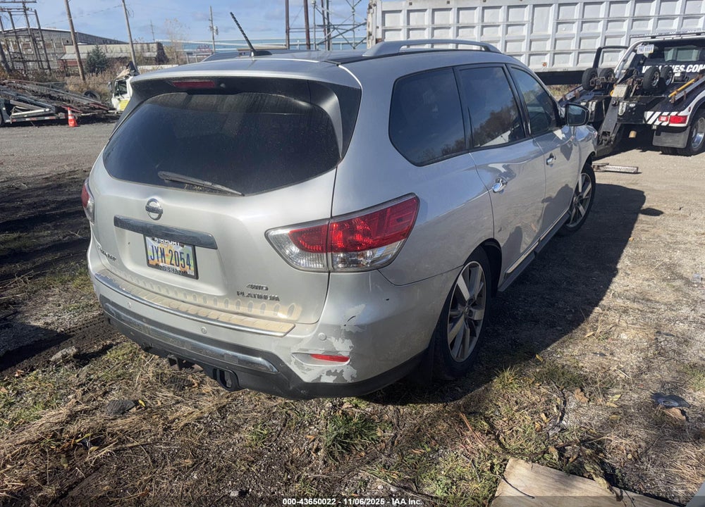 2015 NISSAN PATHFINDER PLATINUM VIN: 5N1AR2MM0FC619512