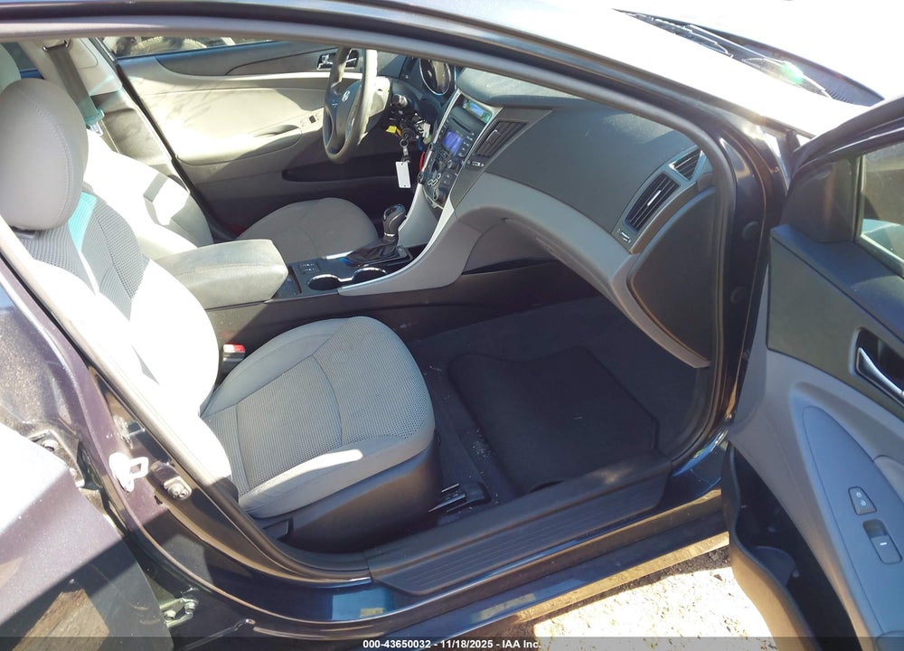 2013 HYUNDAI SONATA GLS VIN: 5NPEB4AC7DH769796