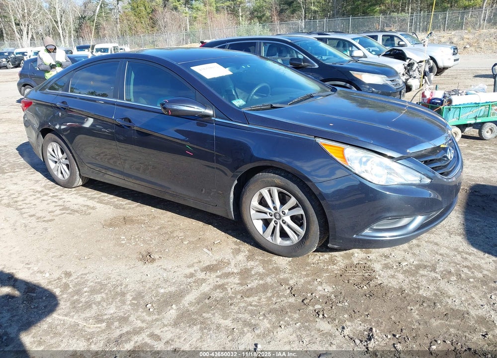 2013 HYUNDAI SONATA GLS VIN: 5NPEB4AC7DH769796
