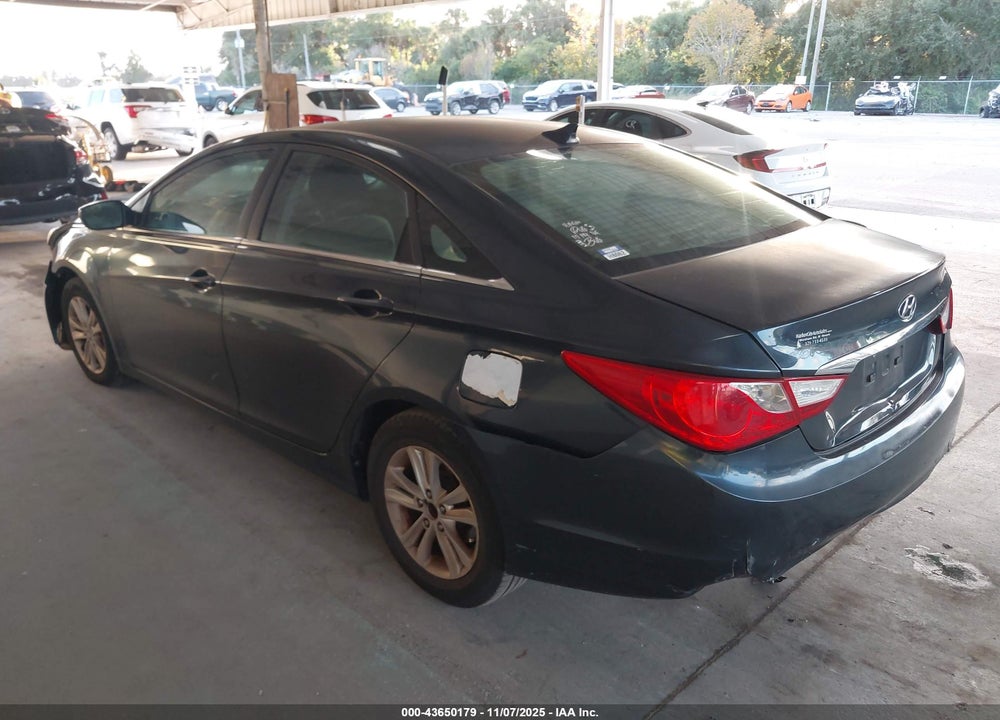 2011 HYUNDAI SONATA VIN: 5NPEB4AC3BH205303