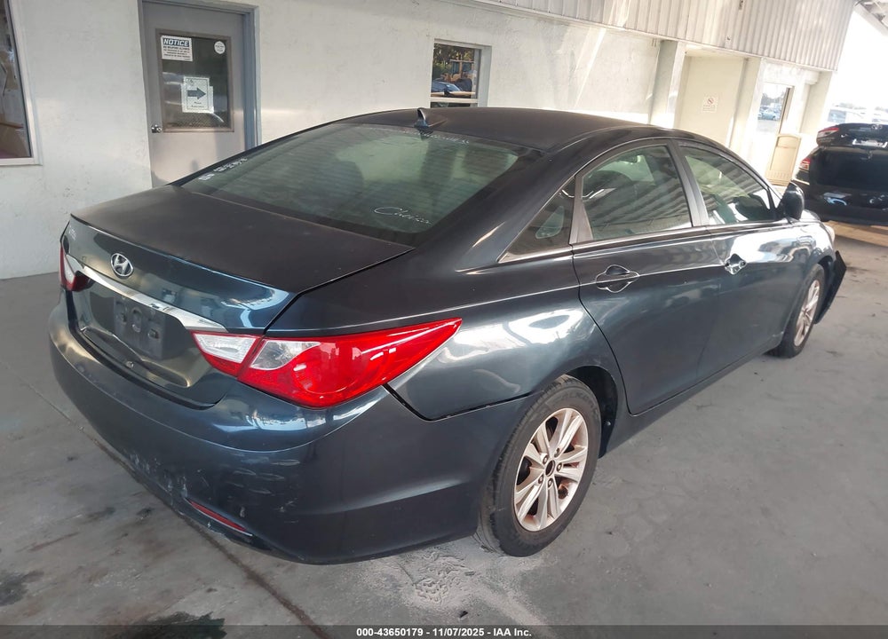 2011 HYUNDAI SONATA VIN: 5NPEB4AC3BH205303