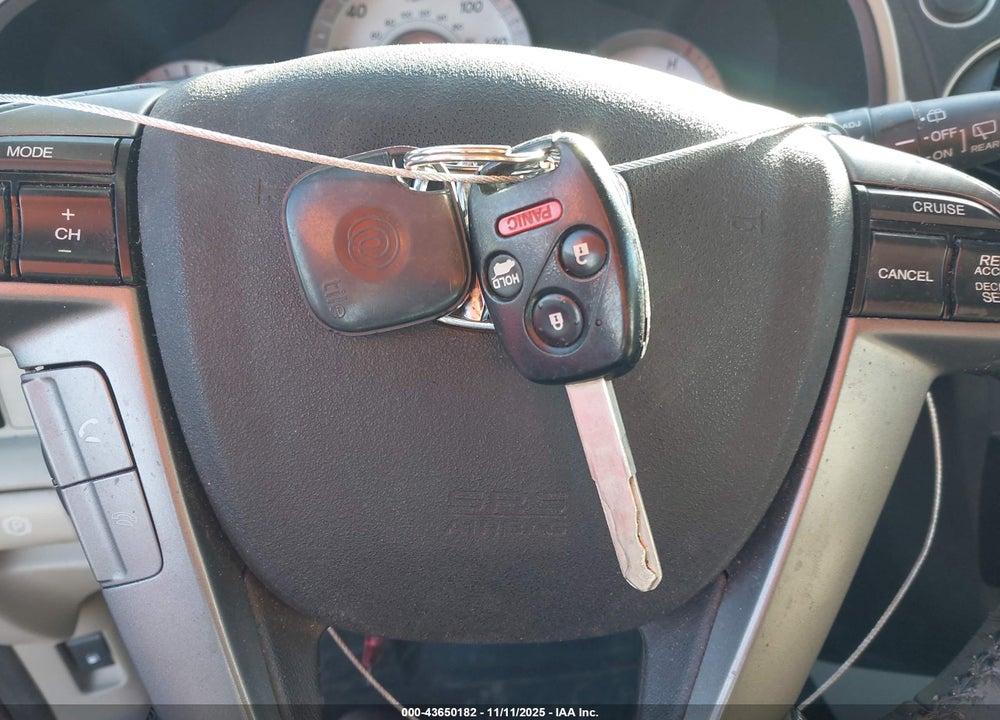 2013 HONDA PILOT EX-L VIN: 5FNYF4H64DB083831