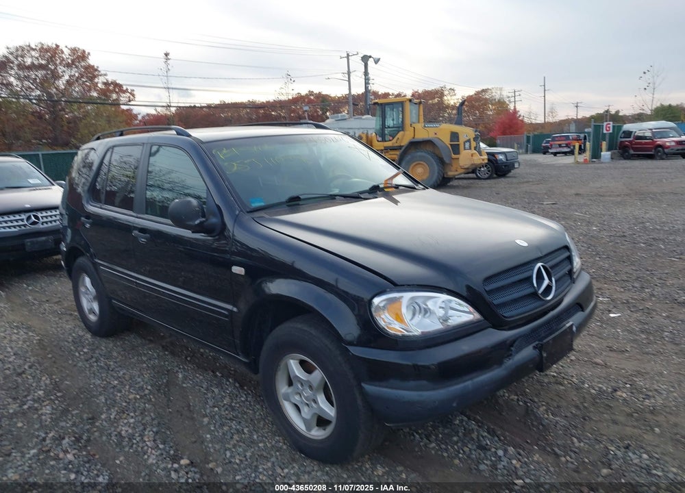 2000 MERCEDES-BENZ ML 320 VIN: 4JGAB54EXYA213444