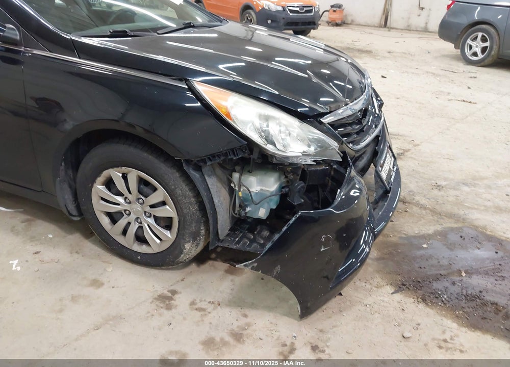2013 HYUNDAI SONATA GLS VIN: 5NPEB4AC4DH584492