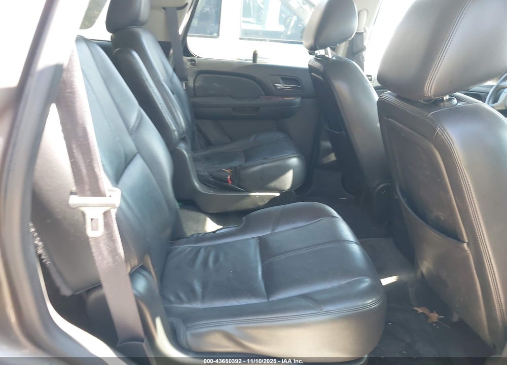 2013 CHEVROLET TAHOE LT VIN: 1GNSCBE03DR337582
