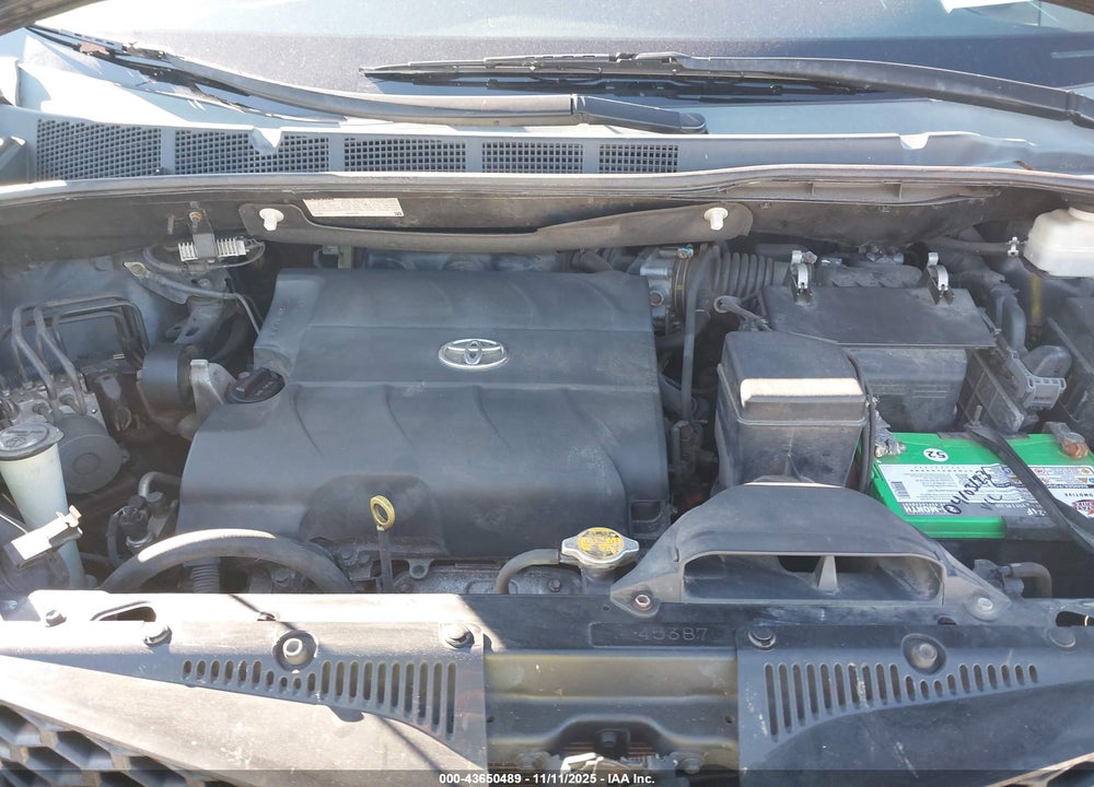 2014 TOYOTA SIENNA SE 8 PASSENGER VIN: 5TDXK3DC9ES426577