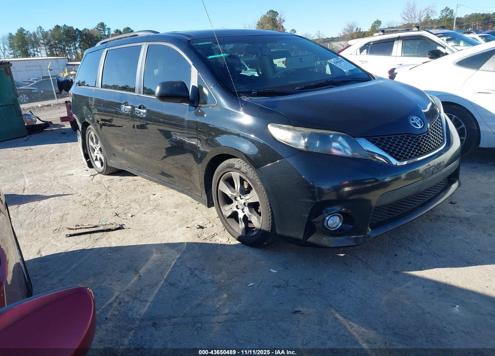2014 TOYOTA SIENNA SE 8 PASSENGER VIN: 5TDXK3DC9ES426577