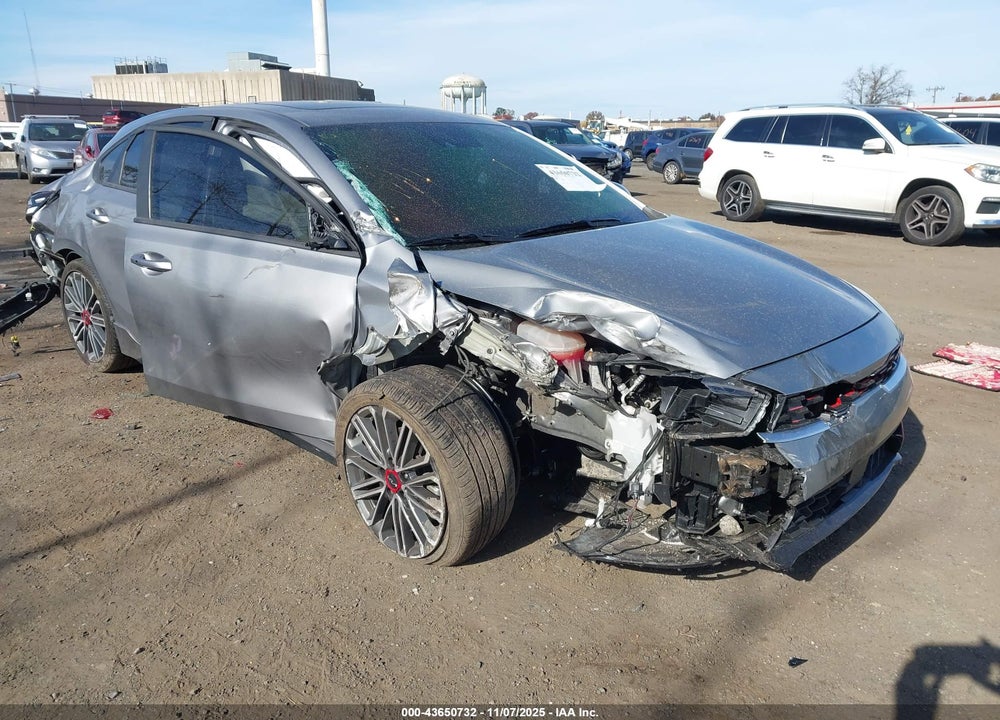 2024 KIA FORTE GT VIN: 3KPF44AC3RE706950