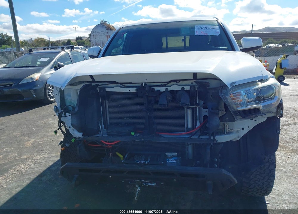 2016 TOYOTA TACOMA SR5 V6 VIN: 5TFSZ5AN1GX019759