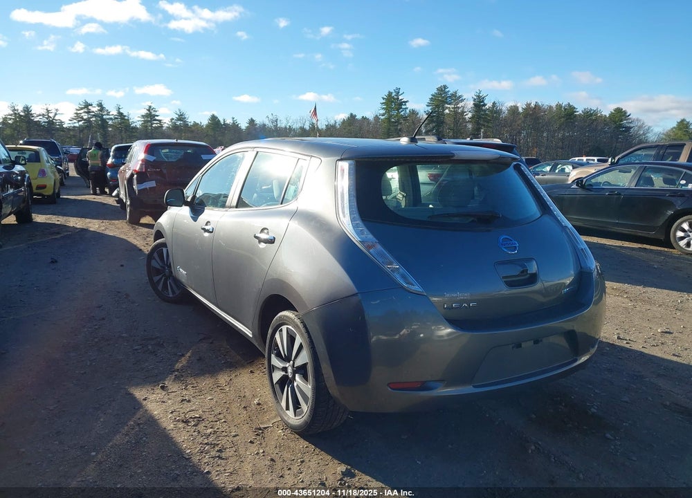 2015 NISSAN LEAF SV VIN: 1N4AZ0CP2FC313731