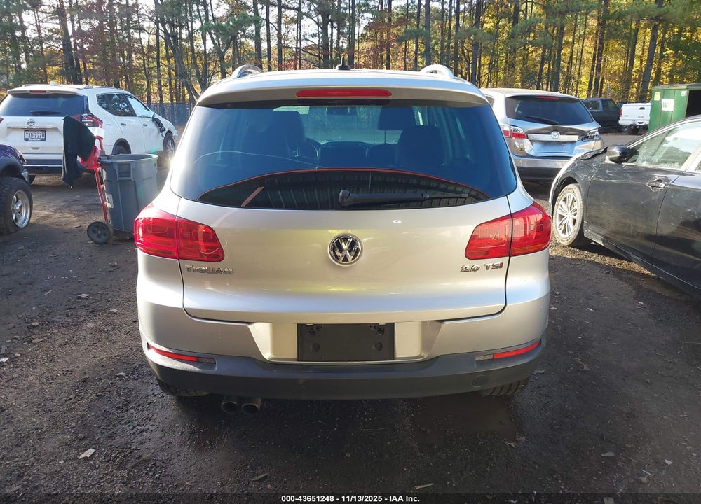 2015 VOLKSWAGEN TIGUAN SE VIN: WVGAV7AX1FW563554