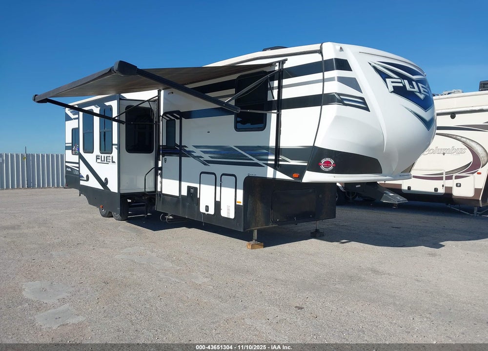 2021 HEARTLAND RV FUEL 352 VIN: 5SFCG4020ME464493
