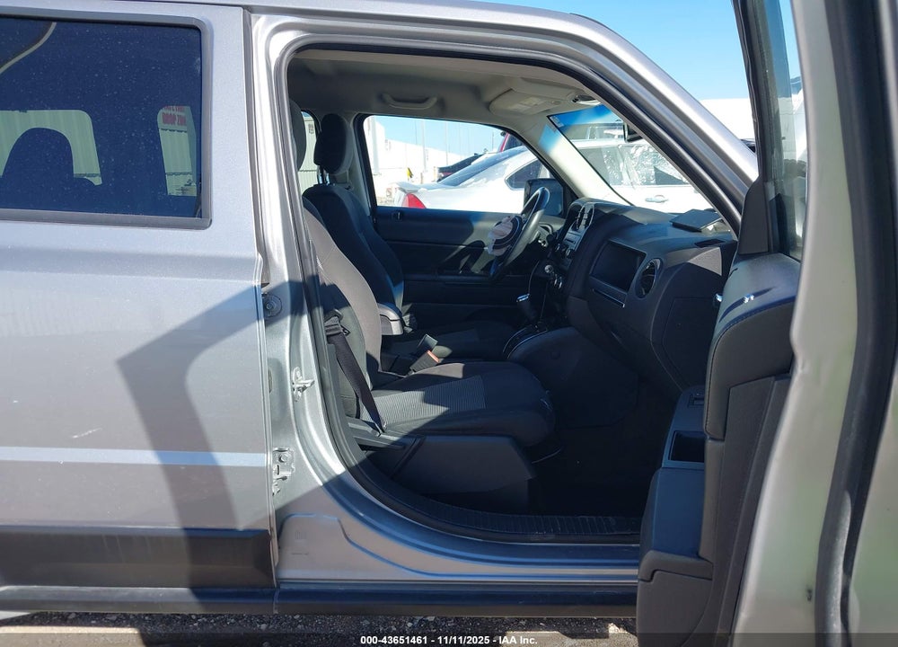 2017 JEEP PATRIOT LATITUDE FWD VIN: 1C4NJPFA5HD161475