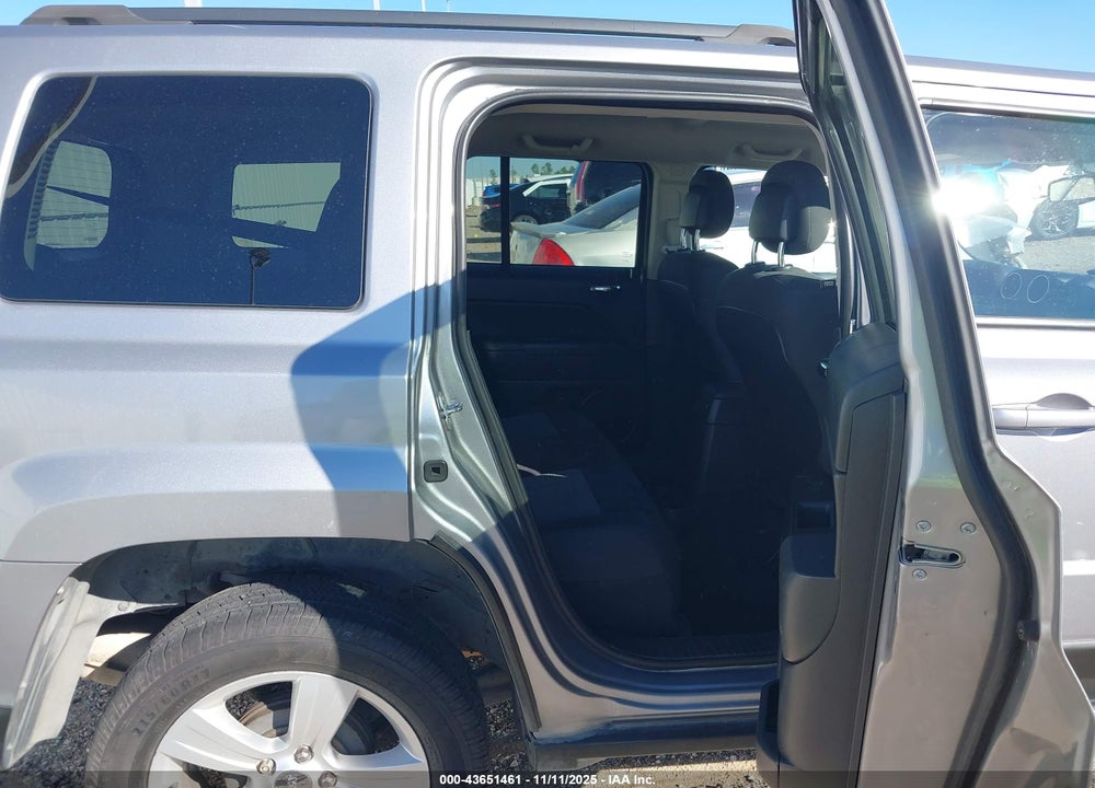 2017 JEEP PATRIOT LATITUDE FWD VIN: 1C4NJPFA5HD161475
