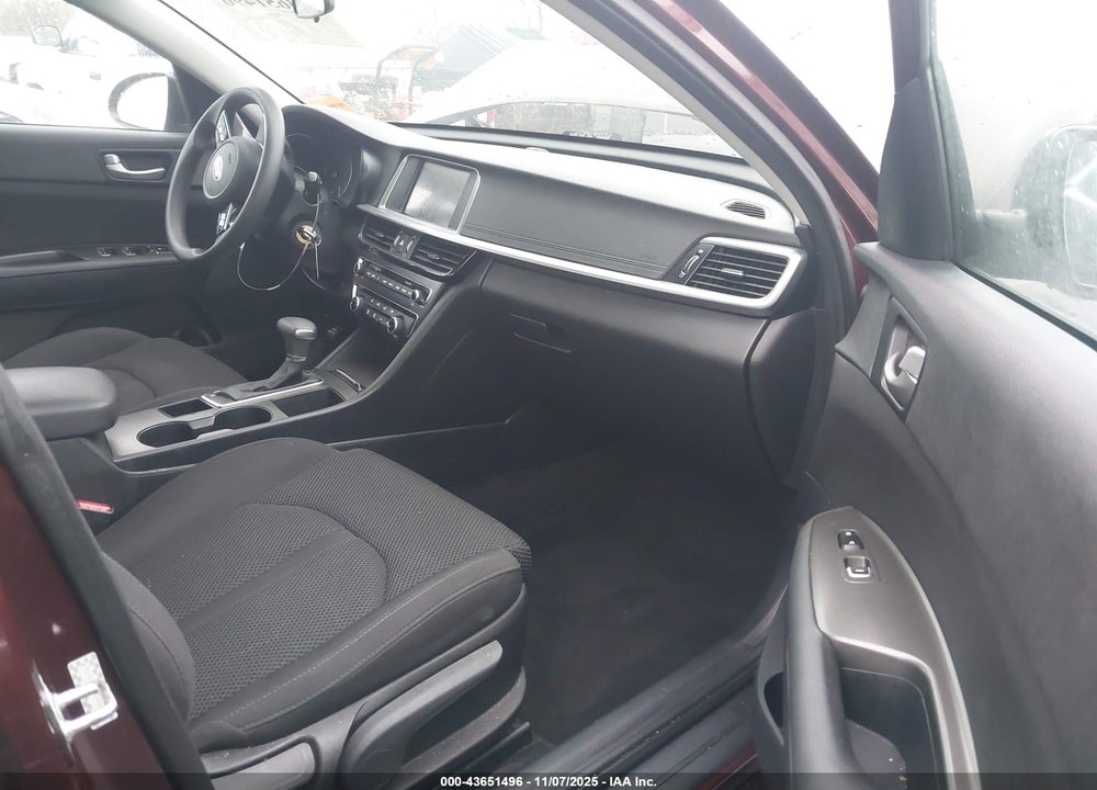 2020 KIA OPTIMA LX VIN: 5XXGT4L36LG425941