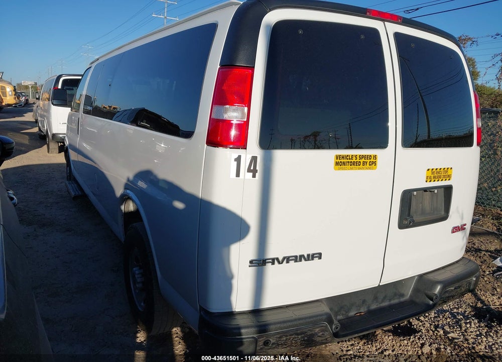 2023 GMC SAVANA PASSENGER RWD 3500 EXTENDED WHEELBASE LS VIN: 1GJZ7NFP0P1101492