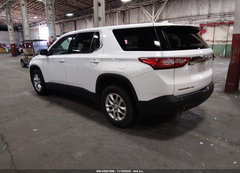 2019 CHEVROLET TRAVERSE LS VIN: 1GNEVFKW0KJ262195