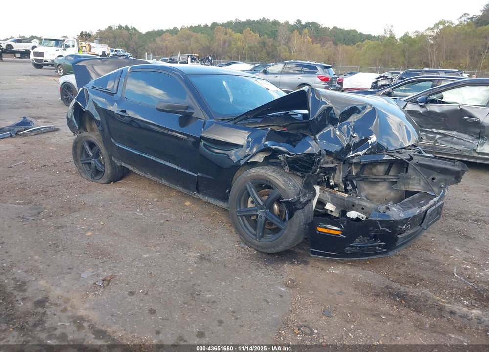 2014 FORD MUSTANG V6 VIN: 1ZVBP8AM8E5332179