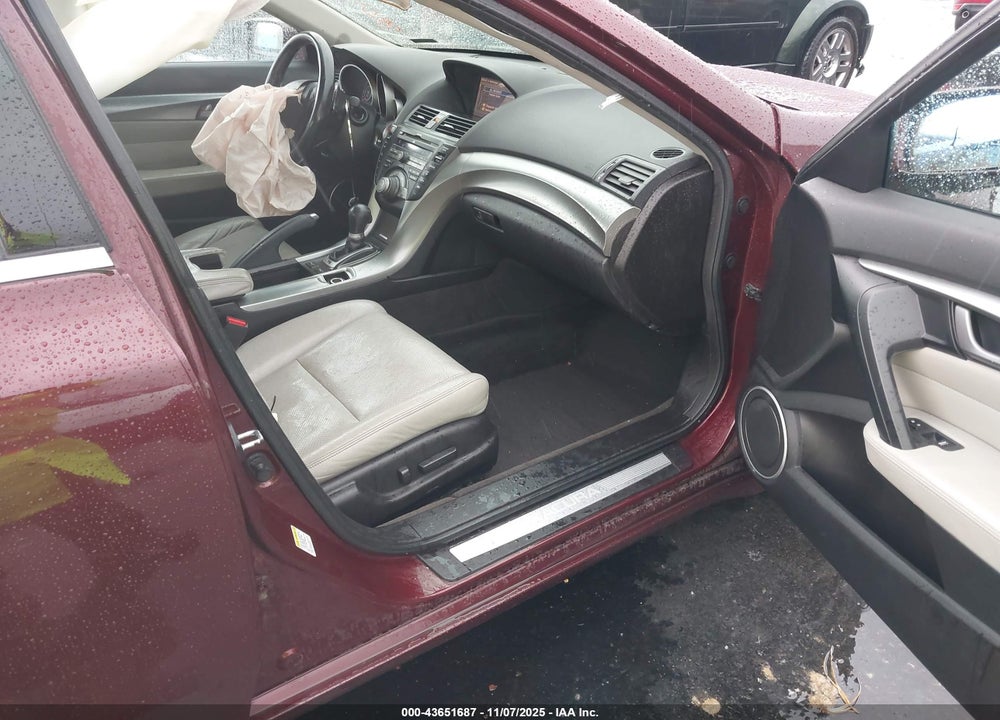 2011 ACURA TL VIN: 19UUA9F52BA002157
