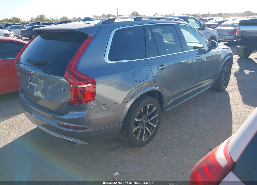2016 VOLVO XC90 T6 MOMENTUM VIN: YV4A22PKXG1021392