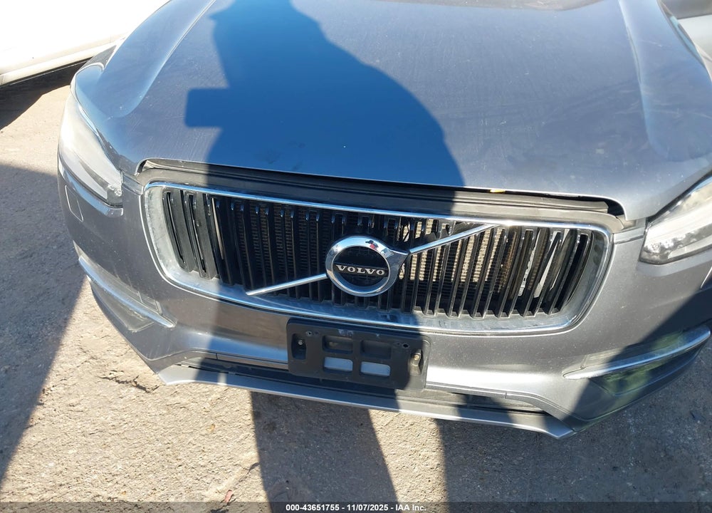 2016 VOLVO XC90 T6 MOMENTUM VIN: YV4A22PKXG1021392