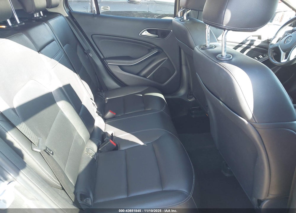 2015 MERCEDES-BENZ GLA 250 VIN: WDCTG4EB7FJ115024