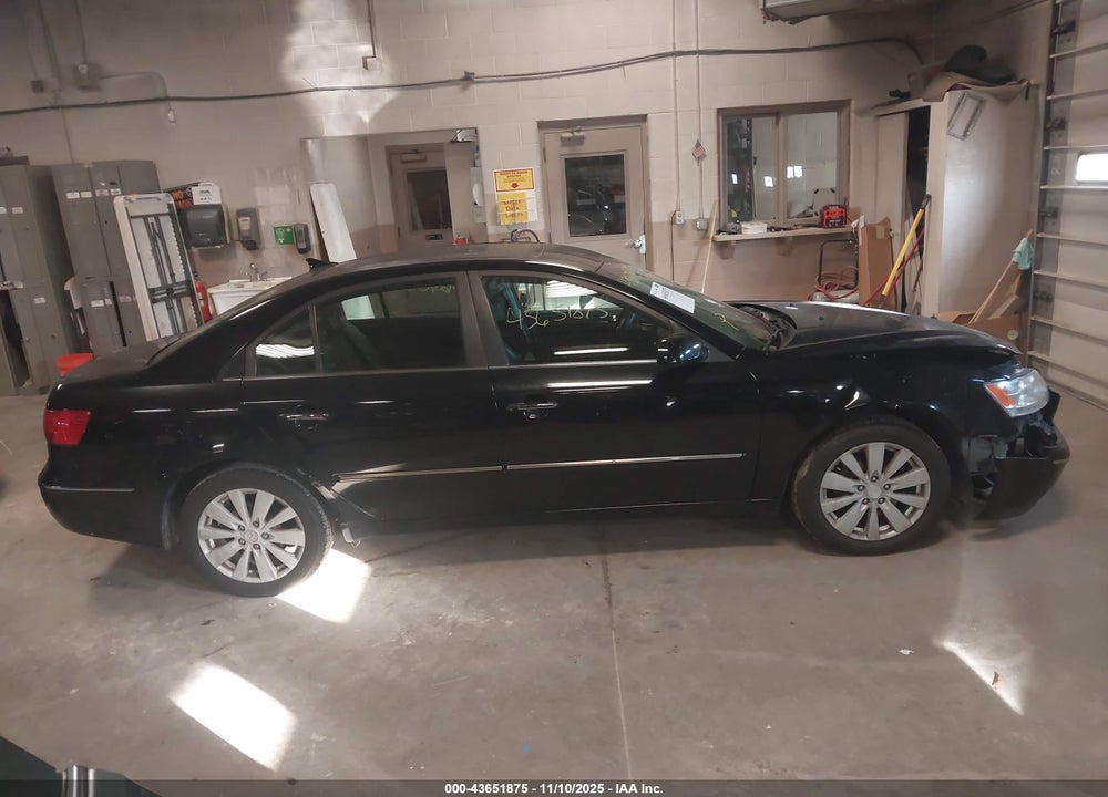 2009 HYUNDAI SONATA LIMITED V6 VIN: 5NPEU46F79H419573