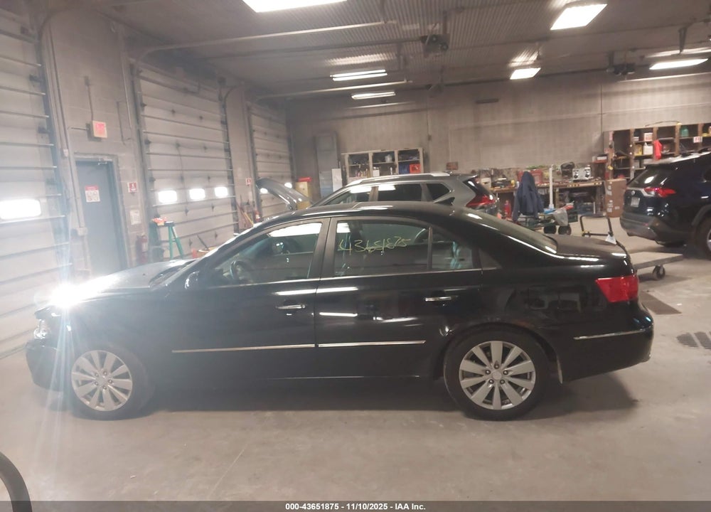 2009 HYUNDAI SONATA LIMITED V6 VIN: 5NPEU46F79H419573