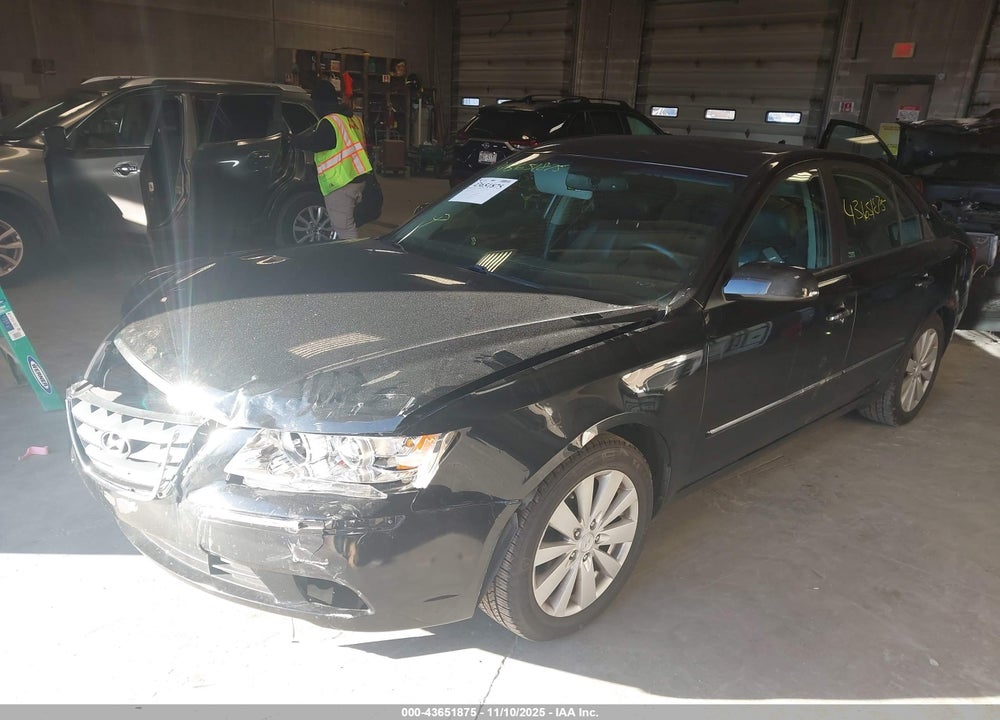 2009 HYUNDAI SONATA LIMITED V6 VIN: 5NPEU46F79H419573