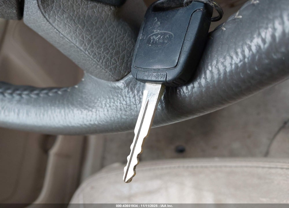 2007 FORD FUSION VIN: 3FAHP08137R141527